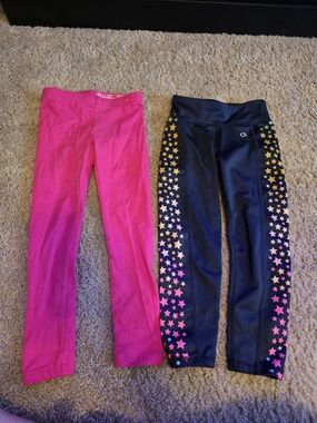 wonder nation Pink Solid Leggings & Black Star-Striped Leggings
